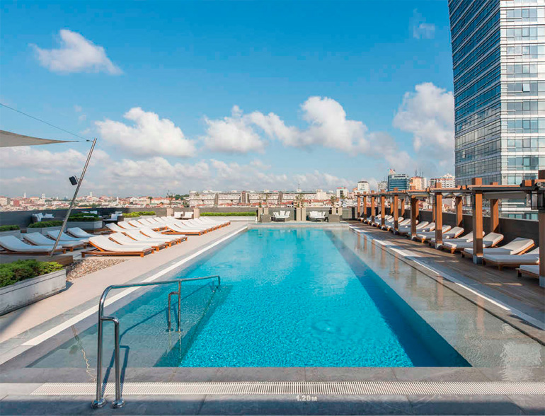 HILTON İSTANBUL BOMONTİ